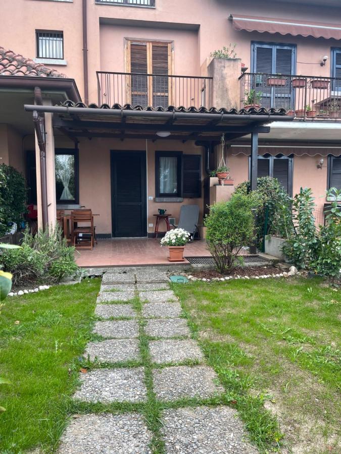 Lallas Home With Garden And Lake View Varenna Ngoại thất bức ảnh